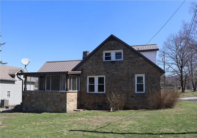 Homes for sale in Ligonier Twp, PA | 873 Nature Run Road, Ligonier Twp, PA 15658 | MLS# 1746850