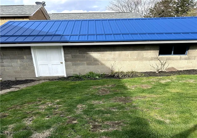 Photo 4 of Sale Pending at 512 Lowell St, Vandergrift, PA 15690 | MLS# 1746880 | Listing updated on 2026-06-04