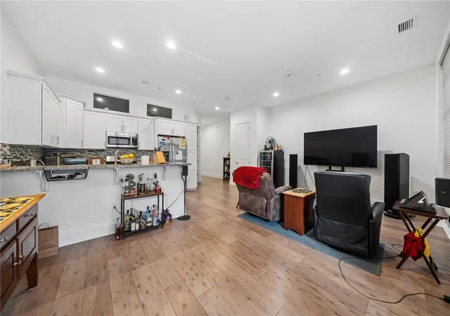 Homes for sale in Downtown Pgh, PA | 301 5Th Ave #518, Downtown Pgh, PA 15222 | MLS# 1746923