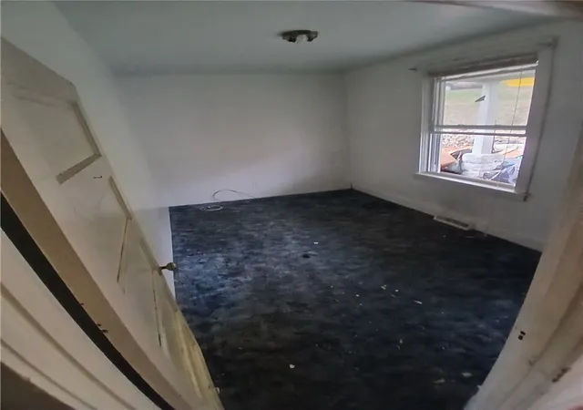 Photo 4 of Single family home for sale at 500 Pointview Rd, Pittsburgh, PA 15227 | MLS# 1746970 | Listing updated on 2026-07-20