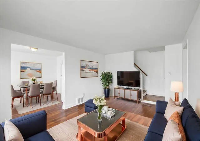 4th image of 113 Penn Vista Dr, Penn Hills, PA 15235 | MLS# 1746981