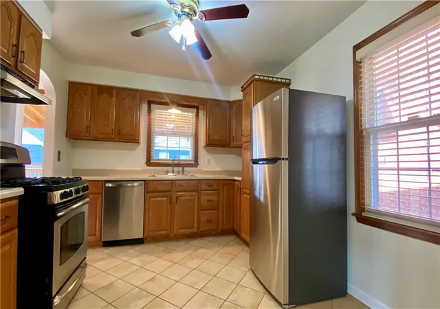 2nd image of 1109 Pacific Ave, Brackenridge, PA 15014 | MLS# 1747057