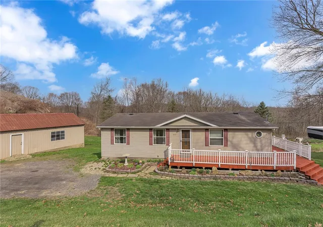Homes for sale in Big Beaver, PA | 204 Hollowvue Road, Big Beaver, PA 16157 | MLS# 1747058