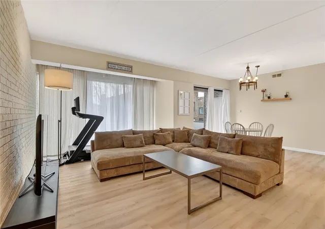 Homes for sale in Squirrel Hill, PA | 5841 Morrowfield Ave #109, Squirrel Hill, PA 15217 | MLS# 1747029