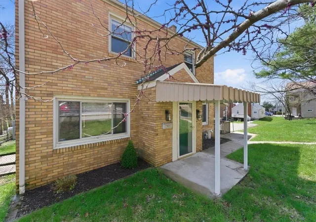 2nd image of 1167 Lapish Rd, Brighton Heights, PA 15212 | MLS# 1746785