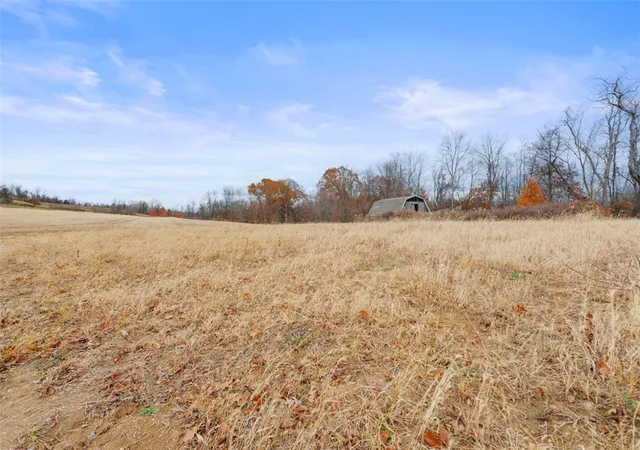 Homes for sale in Sewickley Twp, PA | 33 Orchard Dr, Sewickley Twp, PA 15637 | MLS# 1747143