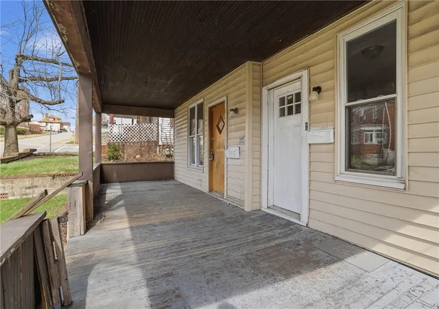 Listing Photo 5 - Condo for sale in building located at 144 Ridge Ave, New Kensington, PA 15068