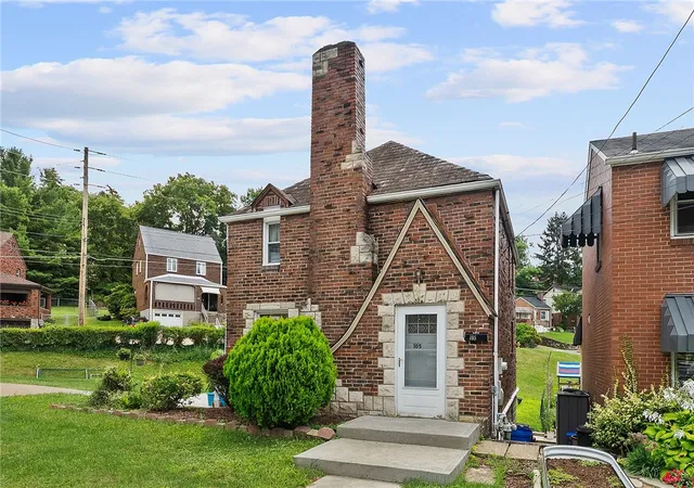 2nd image of 105 Kaplan Ave, Brentwood, PA 15227 | MLS# 1747283