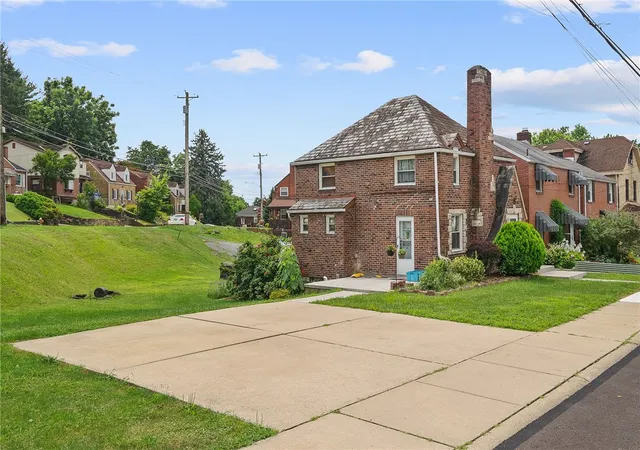 Photo 3 of Single family home for sale at 105 Kaplan Ave, Pittsburgh, PA 15227 | MLS# 1747283 | Listing updated on 2026-07-25
