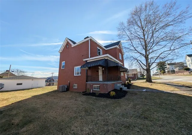 2nd image of 120 S 5th St, Youngwood, PA 15697 | MLS# 1747301