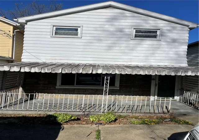 Homes for sale in Charleroi Boro, PA | 702 Lookout Ave, Charleroi Boro, PA 15022 | MLS# 1747025