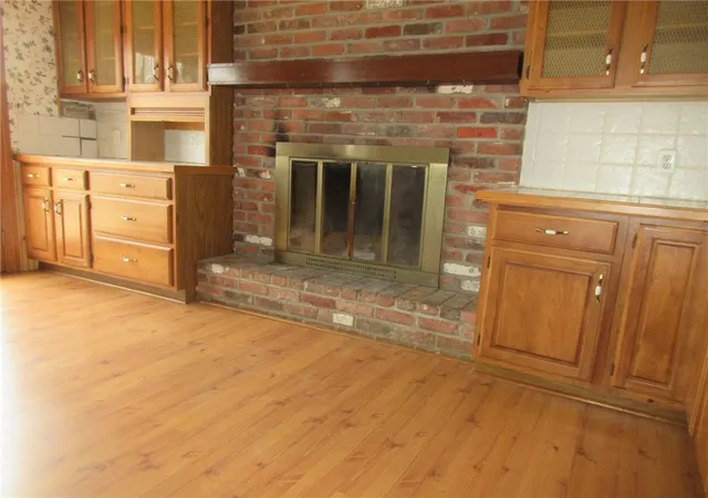 Photo 3 of Sale Pending at 101 Surrey Dr, Canonsburg, PA 15317 | MLS# 1747332 | Listing updated on 2026-08-31
