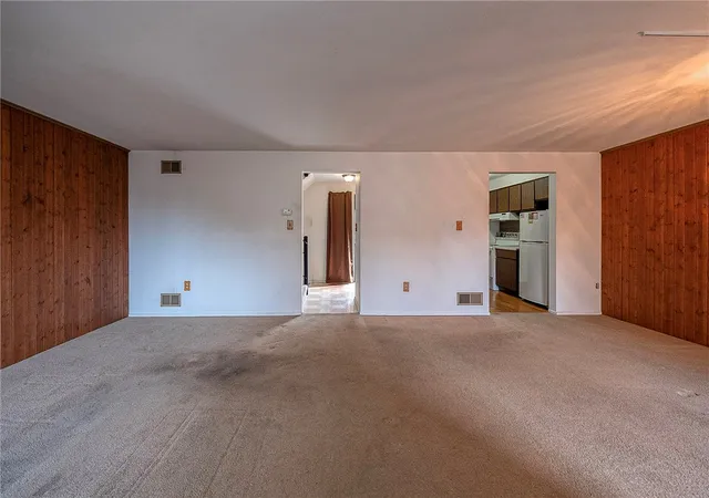 Homes for sale in Scott Twp, PA | 1455 Spreading Oak Dr #C, Scott Twp, PA 15220 | MLS# 1747342