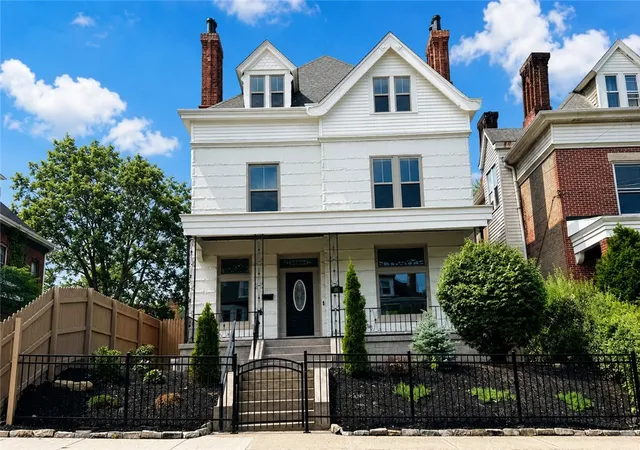 1st image of 5522 Jackson St, Highland Park, PA 15206 | MLS# 1747136