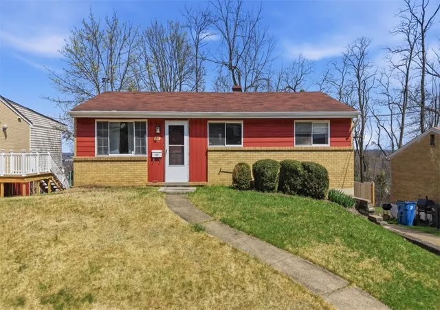 Photo 1 of Single family home for sale at 106 Westminster Dr, Verona, PA 15147 | MLS# 1747423 | Listing updated on 2026-04-26