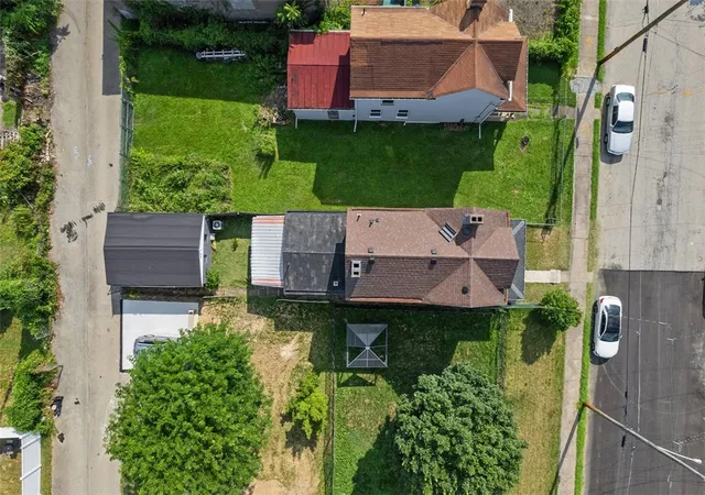 Homes for sale in Homestead, PA | 246 E 14th Ave, Homestead, PA 15120 | MLS# 1747392