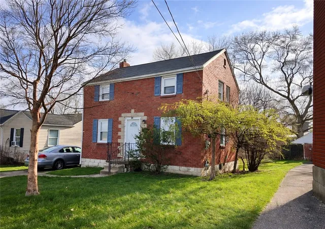 2nd image of 759 Federal Dr, Sharon, PA 16146 | MLS# 1747440