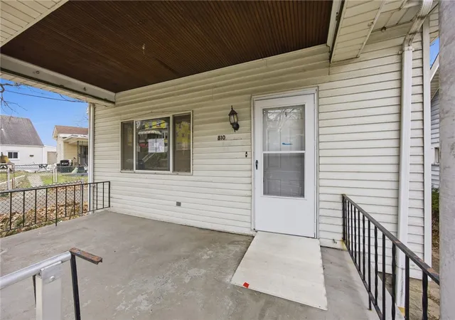 Photo 4 of Single family home for sale at 810 Jackman Ave, Pittsburgh, PA 15202 | MLS# 1747506 | Listing updated on 2026-07-08