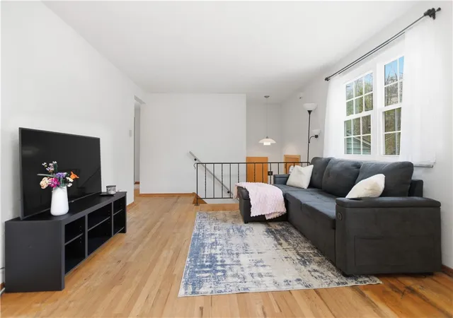Photo 3 of Single family home for sale at 1704 Creedmoor Ave, Pittsburgh, PA 15226 | MLS# 1747529 | Listing updated on 2026-06-03