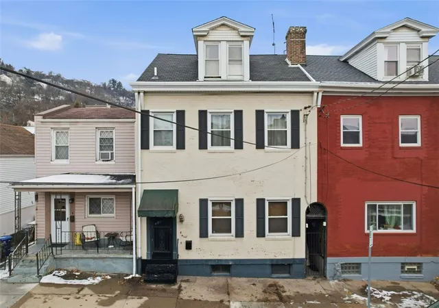 1st image of 110 S 13th Street, South Side, PA 15203 | MLS# 1747548