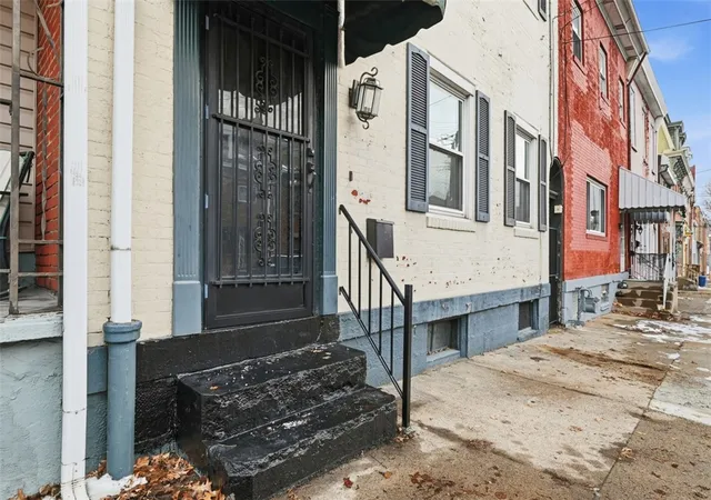2nd image of 110 S 13th Street, South Side, PA 15203 | MLS# 1747548