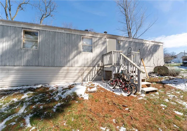 Photo 4 of Sale Pending at 1801 Baldridge Ave, Connellsville, PA 15425 | MLS# 1747567 | Listing updated on 2026-07-23