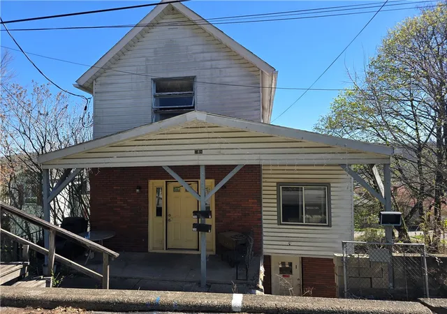 Homes for sale in Charleroi Boro, PA | 708 Lookout Avenue, Charleroi Boro, PA 15022 | MLS# 1747573