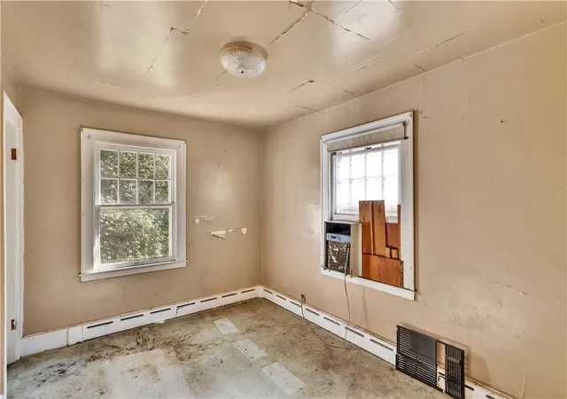 Homes for sale in Wilkinsburg, PA | 1918 Laketon Rd, Wilkinsburg, PA 15221 | MLS# 1746610