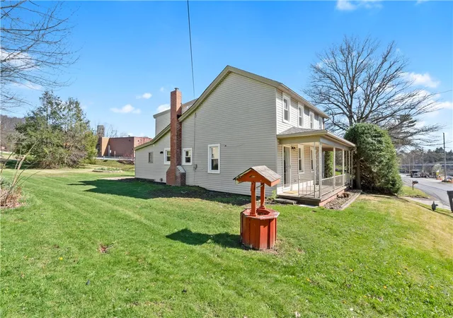 Photo 3 of Single family home for sale at 5154 N Pioneer Rd, Gibsonia, PA 15044 | MLS# 1747380 | Listing updated on 2026-06-14