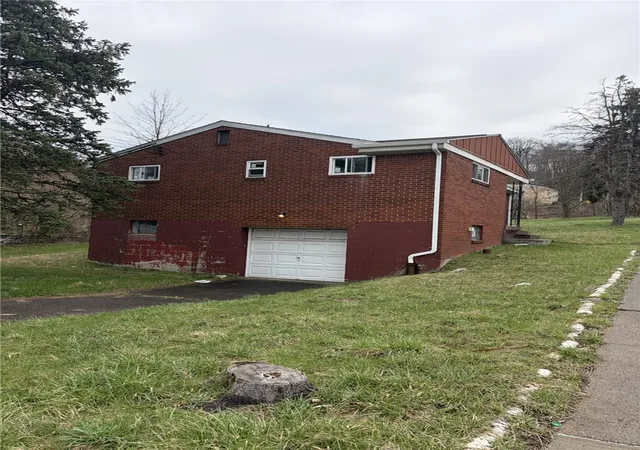 2nd image of 3324 Radcliffe St, Esplen, PA 15204 | MLS# 1747652