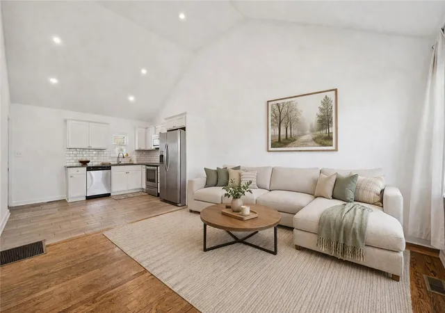 Homes for sale in Mt Pleasant Twp, PA | 695 Park Ave, Mt Pleasant Twp, PA 15666 | MLS# 1747692