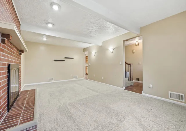 Homes for sale in Shaler, PA | 1608 Tamarack Dr, Shaler, PA 15101 | MLS# 1747740