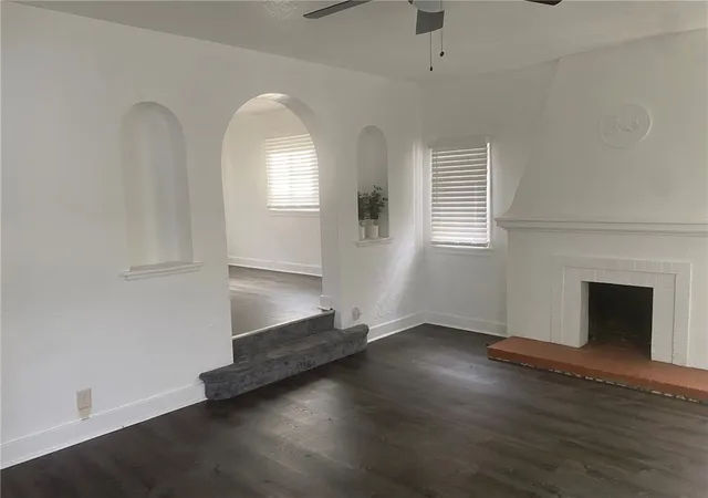 Photo 4 of Sale Pending at 1926 Fairlawn St, Pittsburgh, PA 15221 | MLS# 1747325 | Listing updated on 2026-05-24