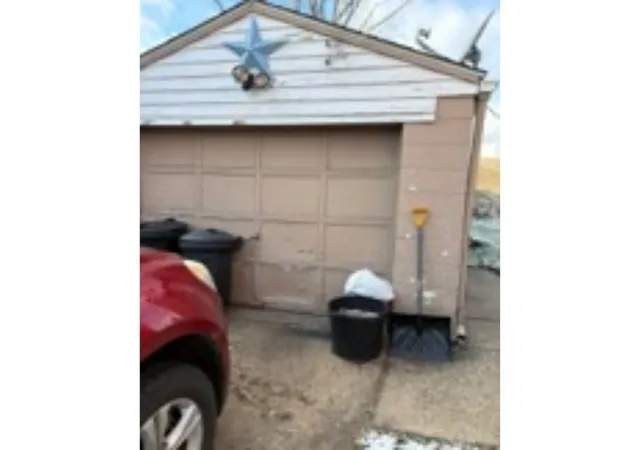 Homes for sale in Liberty Boro, PA | 117 Delrose Dr, Liberty Boro, PA 15133 | MLS# 1747739