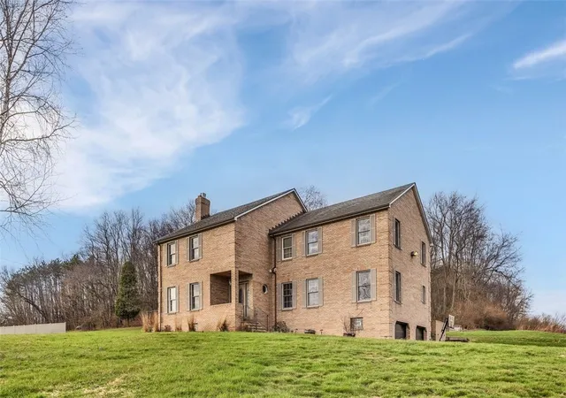 2nd image of 339 Lindsay Rd, Jackson Twp, PA 16063 | MLS# 1747766