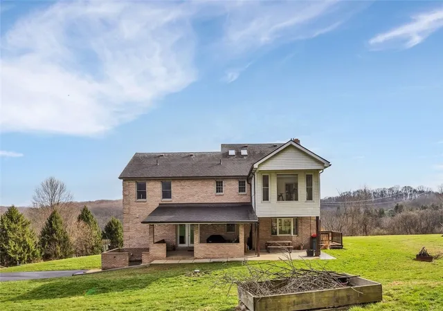 4th image of 339 Lindsay Rd, Jackson Twp, PA 16063 | MLS# 1747766