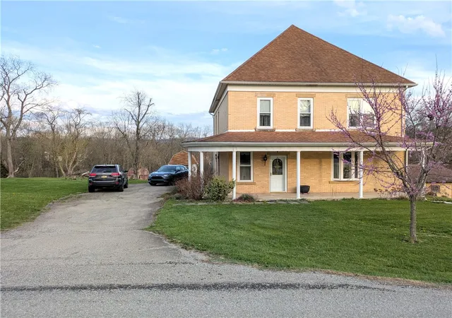 Homes for sale in East Huntingdon, PA | 220 Overholt Dr, East Huntingdon, PA 15683 | MLS# 1747712