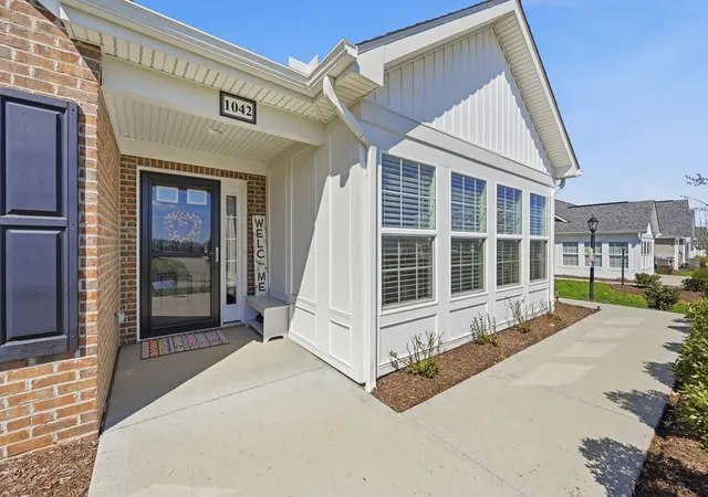Homes for sale in Center Twp, PA | 1042 Forest Oaks Dr, Center Twp, PA 16001 | MLS# 1747788
