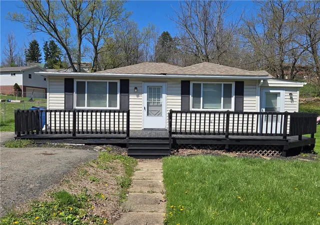 1st image of 255 Broadlawn Dr, Elizabeth, PA 15037 | MLS# 1747823