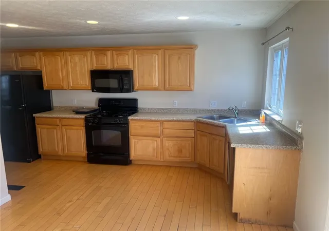 Homes for sale in Pine Twp, PA | 610 Garden Way, Pine Twp, PA 15090 | MLS# 1747669