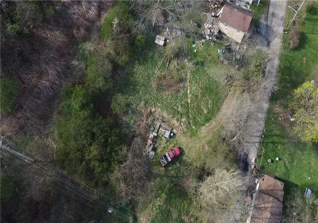 2nd image of 1801 13th Ave, Beaver Falls, PA 15010 | MLS# 1747829