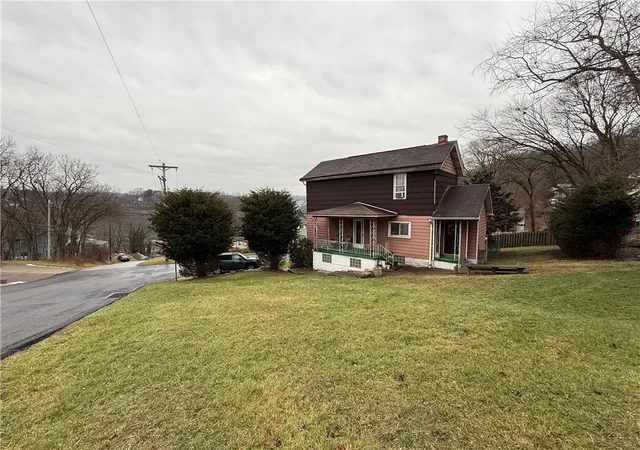 Homes for sale in Turtle Creek, PA | 727 Thompson Str, Turtle Creek, PA 15145 | MLS# 1747954