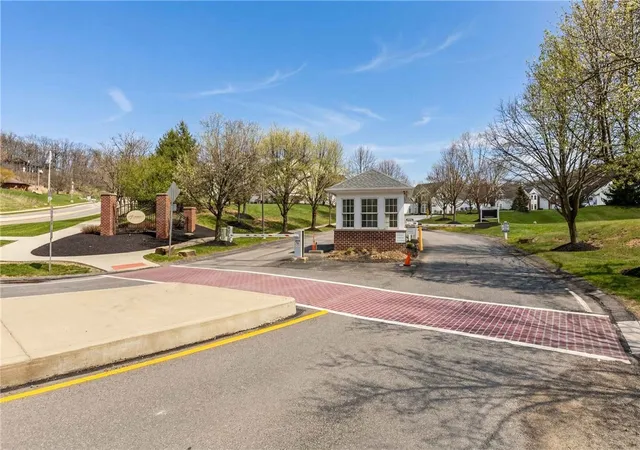 32nd image of 411 Stockton Rdg, Cranberry Township, PA 16066 | MLS# 1747681