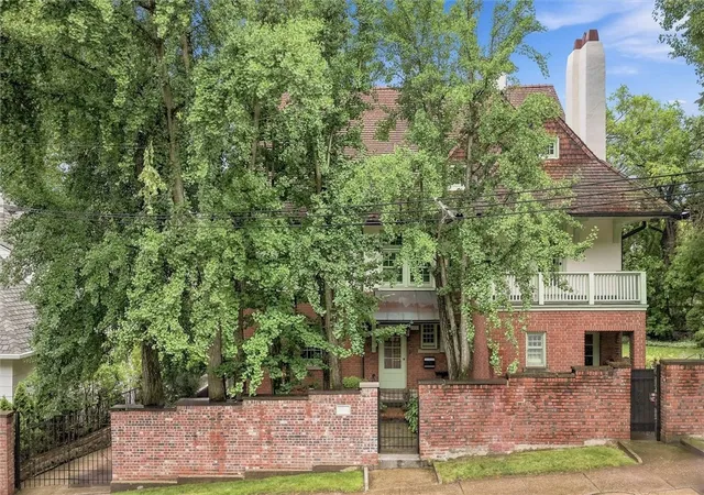 1st image of 4352 Centre Ave, Schenley Farms, PA 15213 | MLS# 1748021