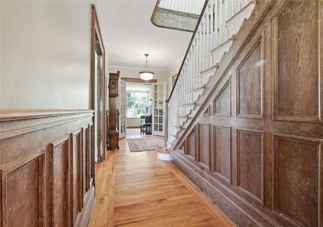 Photo 3 of Single family home for sale at 4352 Centre Ave, Oakland, PA 15213 | MLS# 1748021 | Listing updated on 2026-10-02