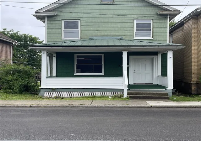 Photo 1 of Single family home for sale at 267 Oak Ave, Kittanning Boro, PA 16201 | MLS# 1748019 | Listing updated on 2026-07-30