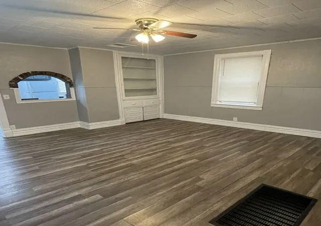 Photo 3 of Single family home for sale at 267 Oak Ave, Kittanning Boro, PA 16201 | MLS# 1748019 | Listing updated on 2026-07-30