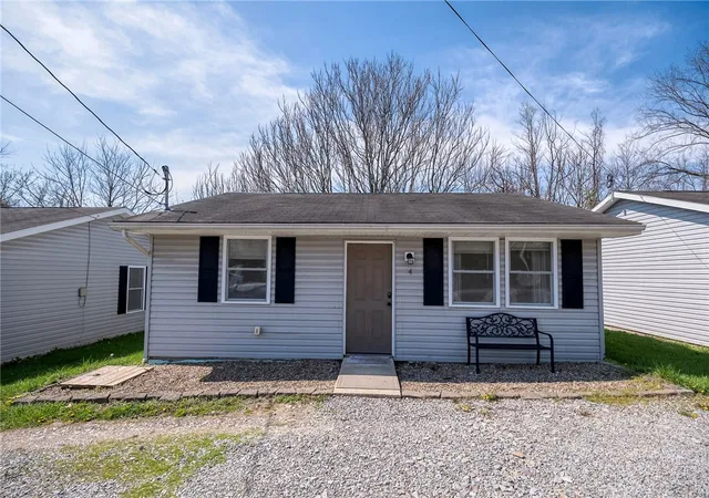 Homes for sale in Waynsbrg/frankln Twp, PA | 249 Washington Rd #4, Waynsbrg/frankln Twp, PA 15370 | MLS# 1747809