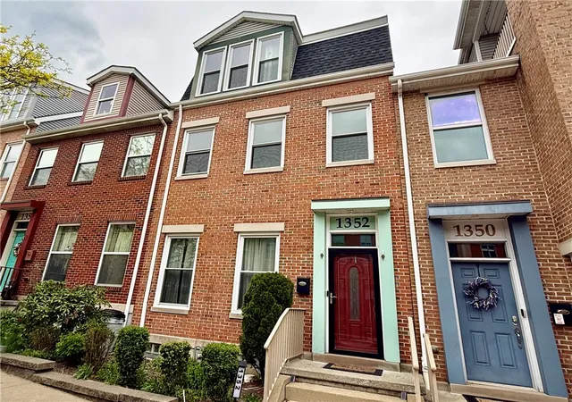 Photo 1 of Single family home for sale at 1352 Federal, Central North Side, PA 15212 | MLS# 1748156 | Listing updated on 2026-10-04