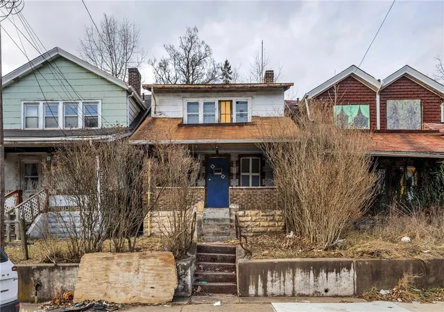 Photo 1 of Single family home for sale at 1615 Montier St, Wilkinsburg, PA 15221 | MLS# 1748226 | Listing updated on 2026-04-13